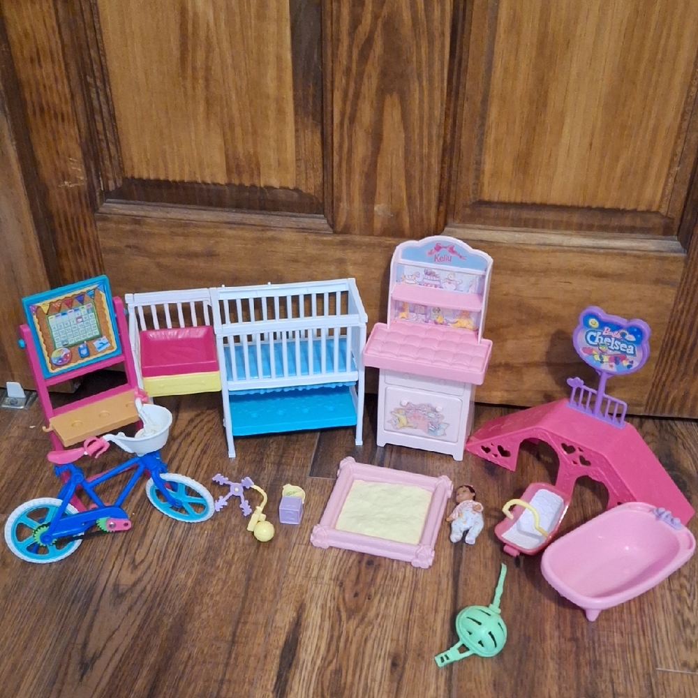 Mattel Barbie Baby/Kelly/Chelsea Doll Play Item